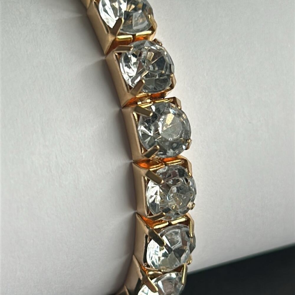 Women’s vintage‎ gold tone crystal bracelet one size stretches - Picture 3 of 6